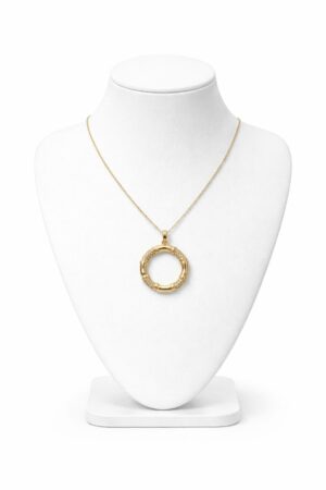 Collier doré avec pendentif circulaire orné de petites pierres – Acier inoxydable
