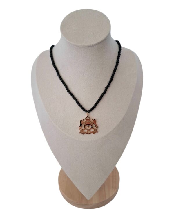 Collier royaume maroc en acier inoxydabl perles noir
