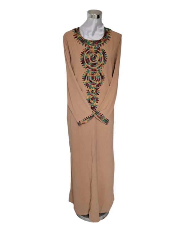 Robe orientale brodée