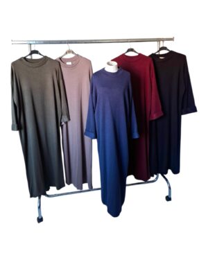 Robe longue moderne et tendance en maille effet laine