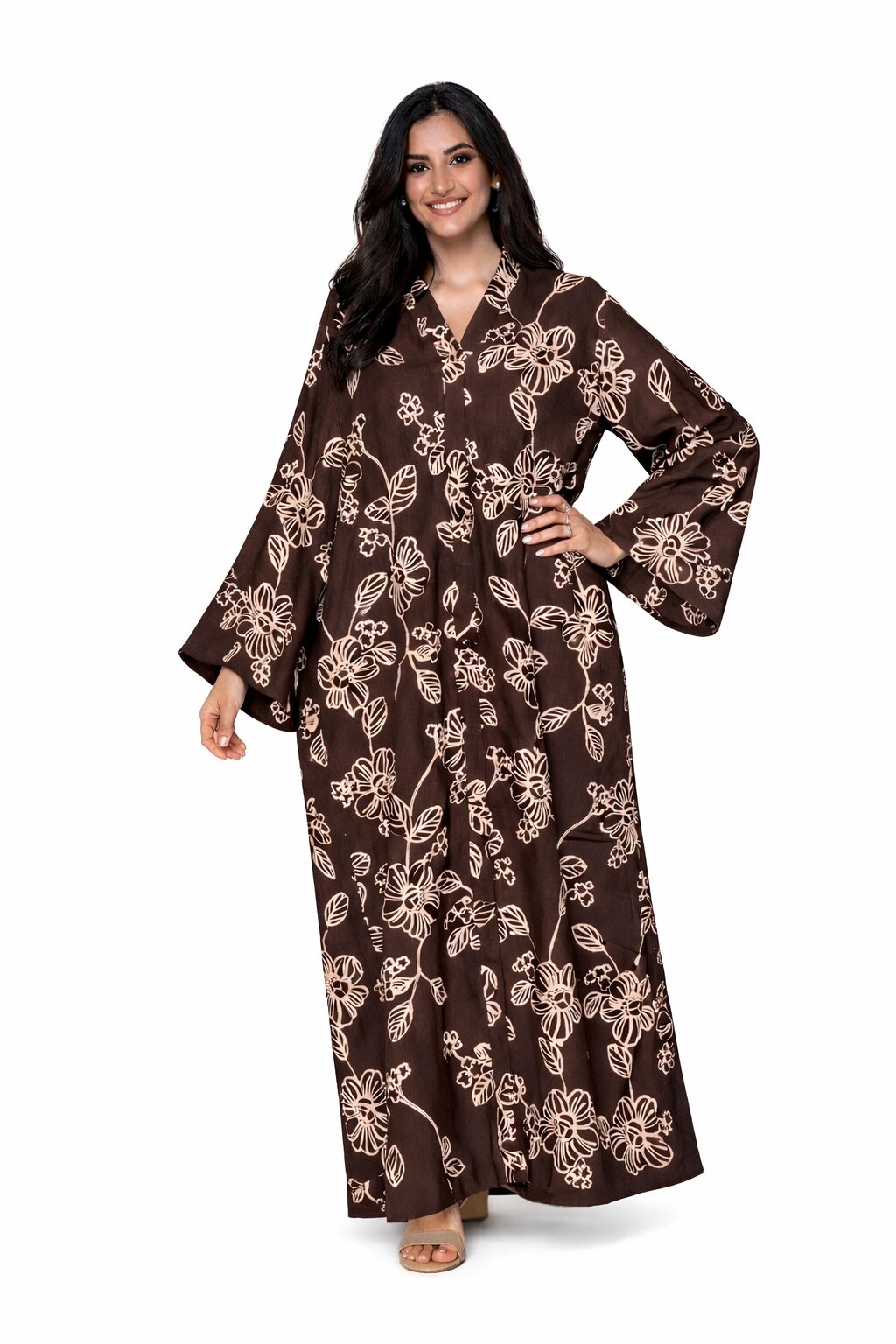 Robe longue et ample brodée à fleurs – Tendance